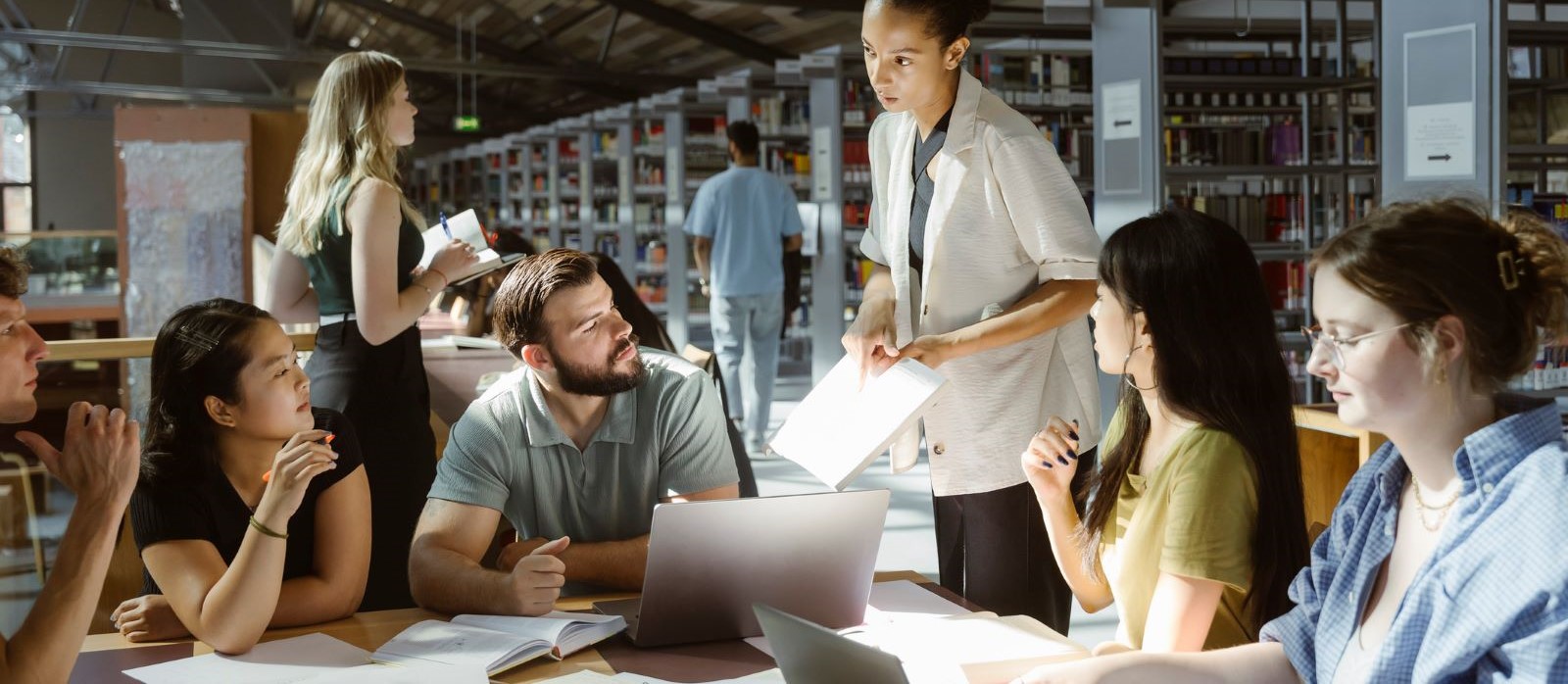 How AI is changing student research behaviors